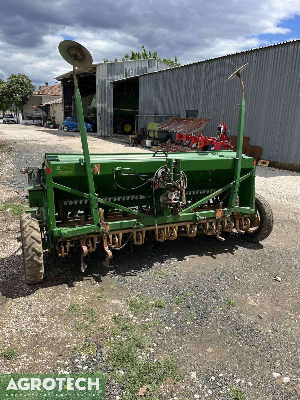 Amazone D7/30E 2005 (Αναρτόμενη)