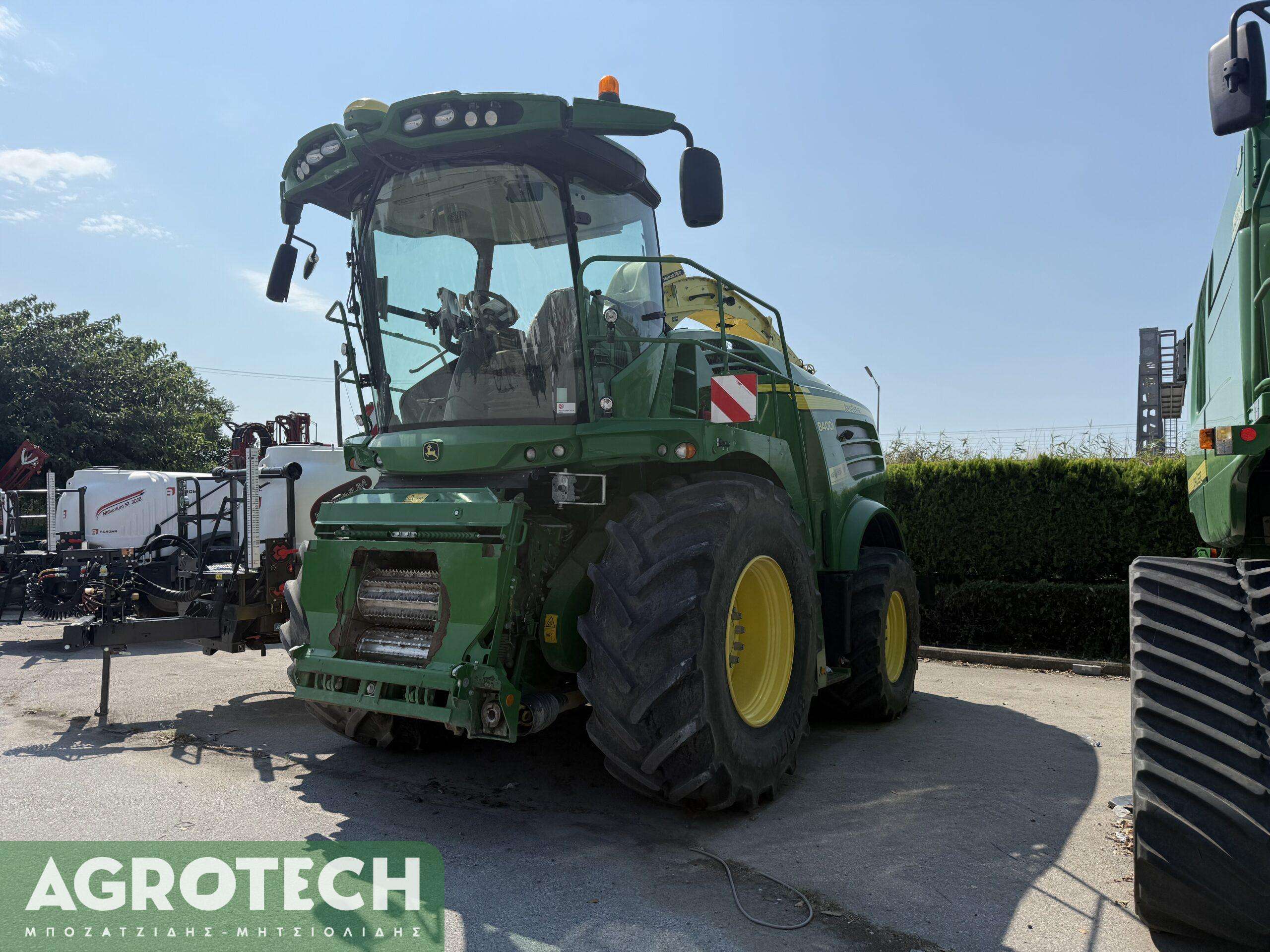 John Deere 8300 2018 Ενσυρωτική μηχανή