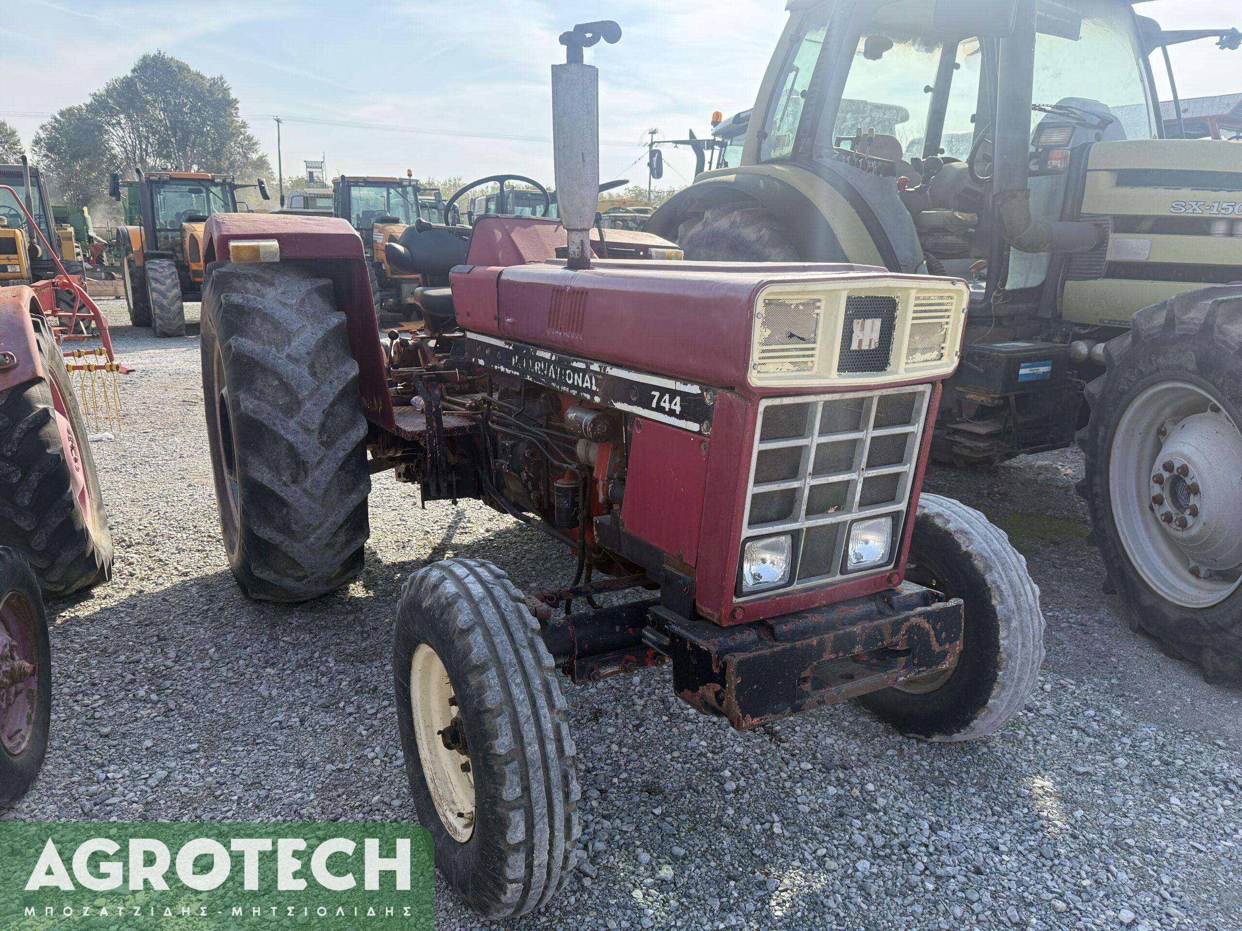 International 724 1980 